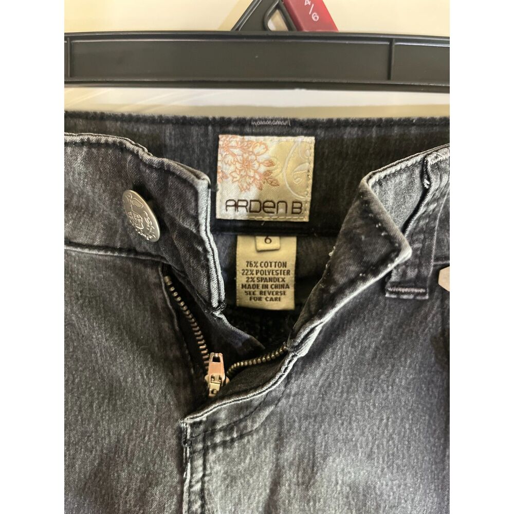 Arden B Women's Skinny Jeans Size 6 Black Wash Ankle Zip Detail Stretch